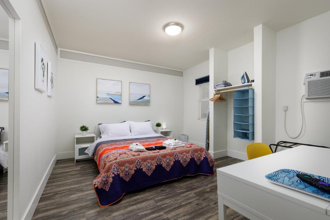 735 W 10Th St Далас Екстериор снимка