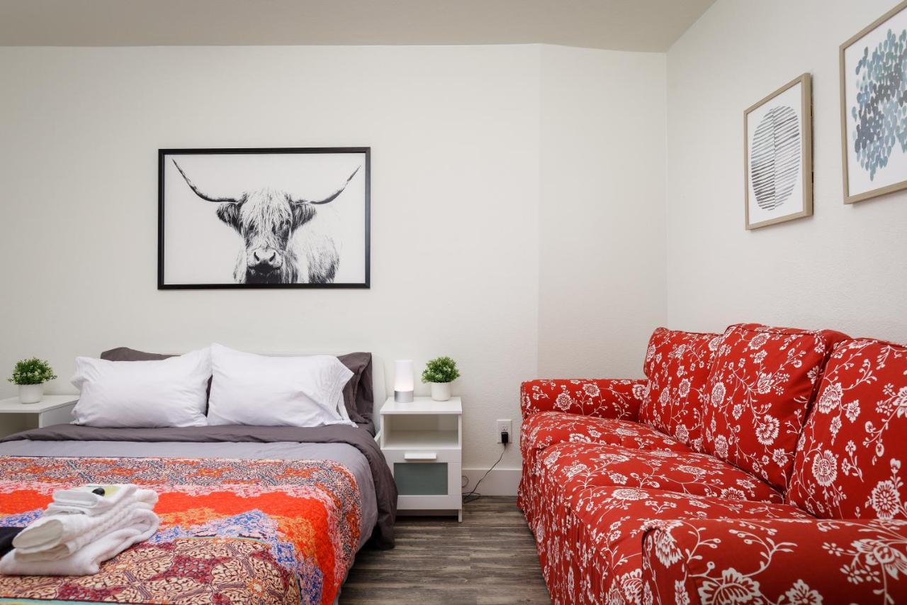 735 W 10Th St Далас Екстериор снимка