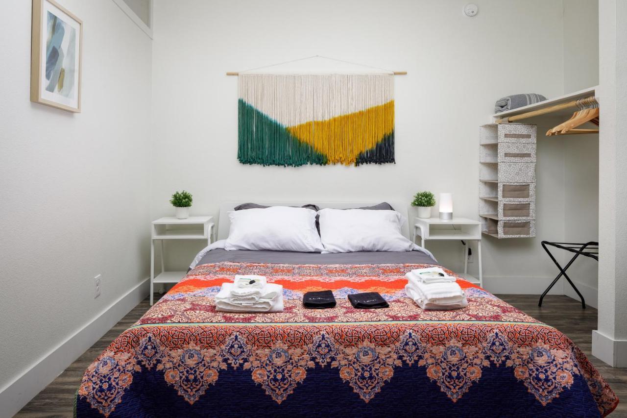 735 W 10Th St Далас Екстериор снимка