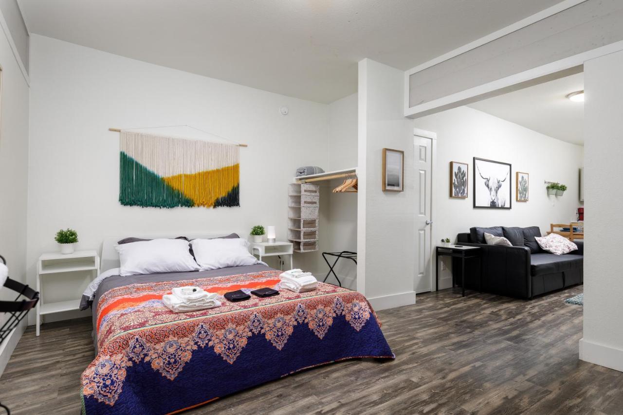 735 W 10Th St Далас Екстериор снимка